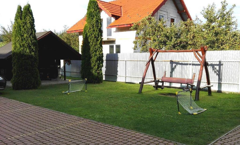 Hotel Flora Bešeňová Buitenkant foto